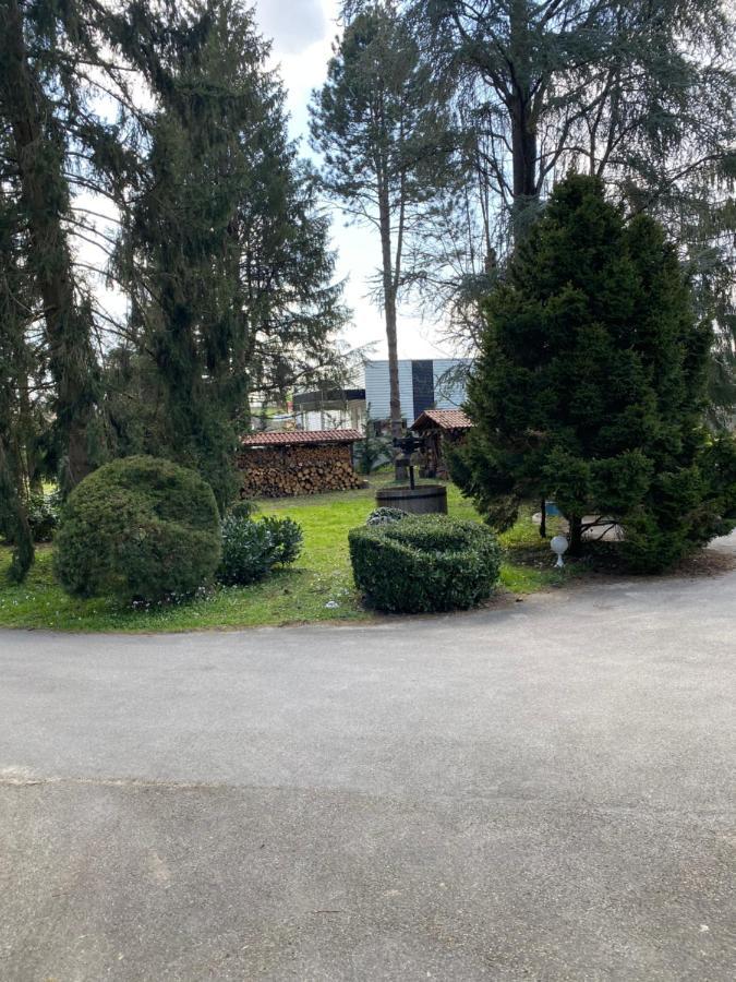 Le Clos De Mon Pere Le Pont-de-Beauvoisin Bagian luar foto